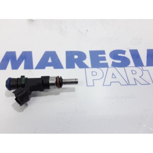 Renault - Clio - Injector (petrol injection)