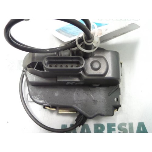 Renault - Megane - Rear door mechanism 4-door, right