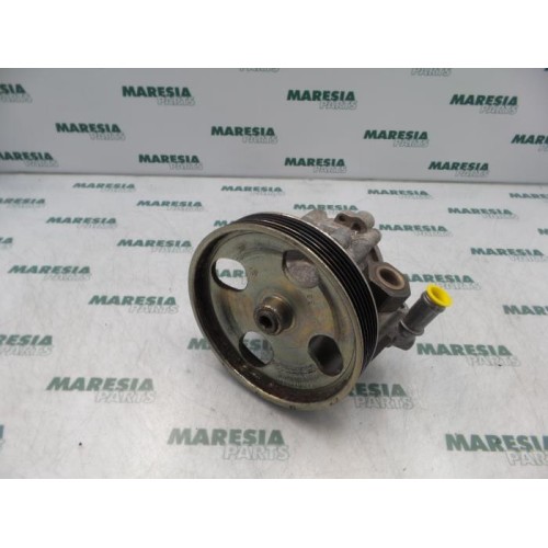 Peugeot - 607 - Power steering pump