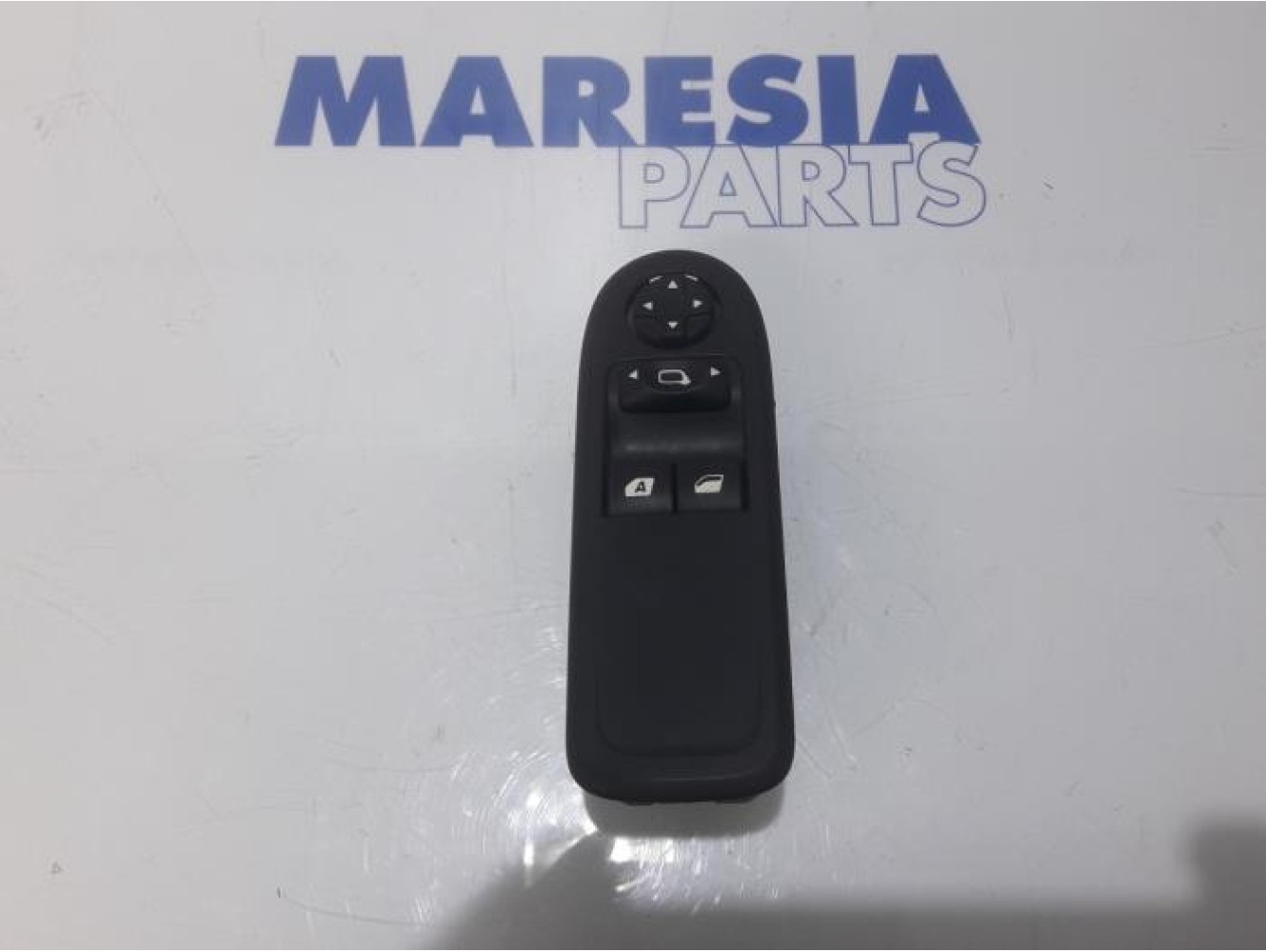 Citroen - C3 - Multi-functional window switch