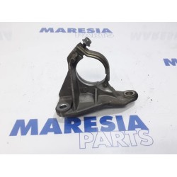 Renault - Megane - Support (miscellaneous)