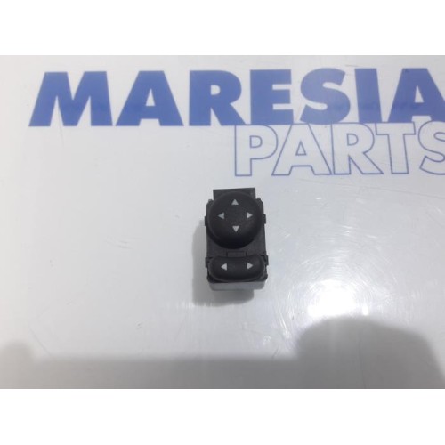 Fiat - 500 - Mirror switch