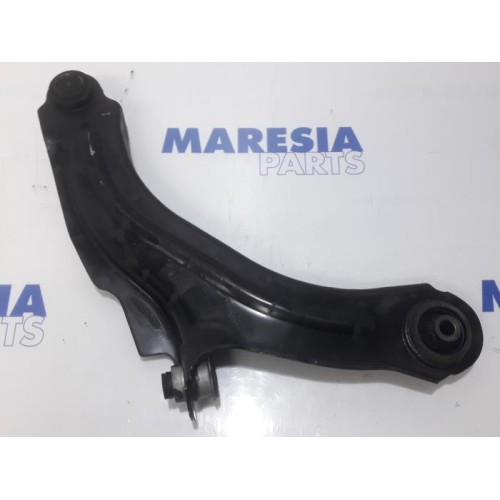 Renault - Clio - Front lower wishbone, left