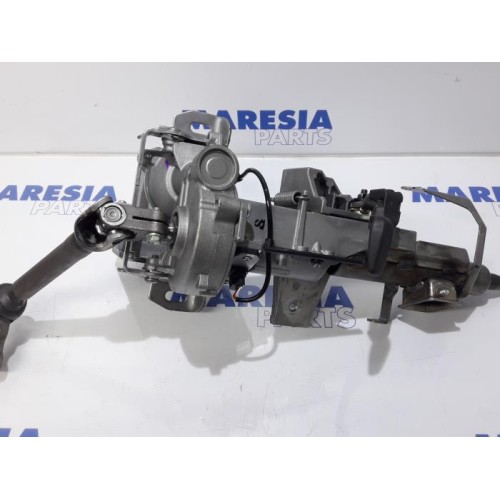 Renault - Clio - Steering column housing