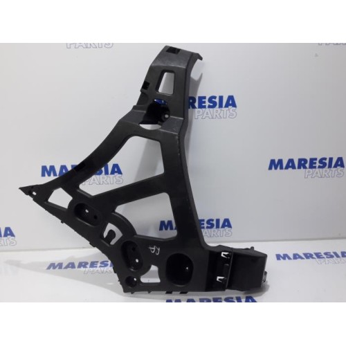 Renault - Megane - Bumperframe achter
