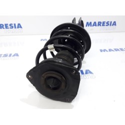 Renault - Megane - Front shock absorber rod, left