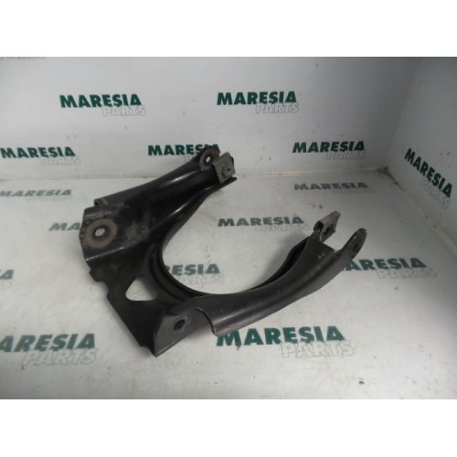 Peugeot - 407 - Front upper wishbone, right