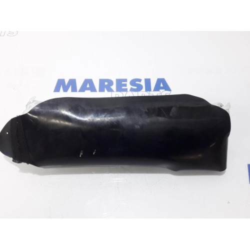Alfa Romeo - Giulietta - Seat airbag (seat)