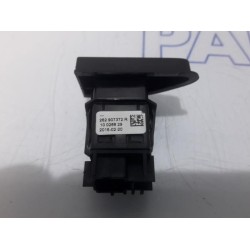 Renault - Clio - Panic lighting switch