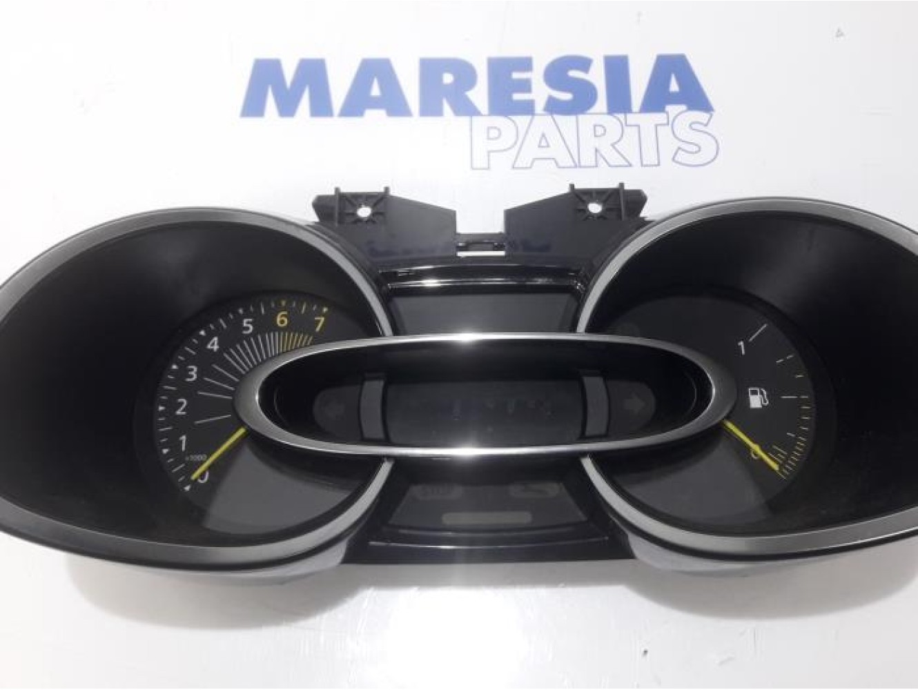 Renault - Clio - Instrument panel