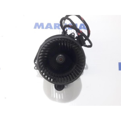Renault - Clio - Heating and ventilation fan motor