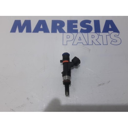 Renault - Clio - Injector (petrol injection)