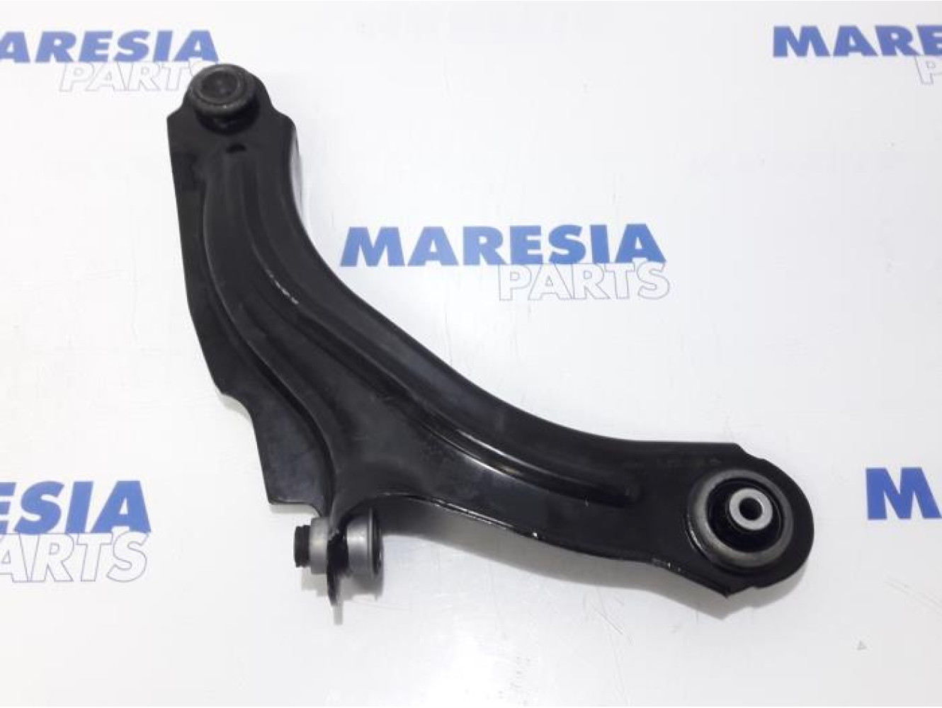 Renault - Clio - Front lower wishbone, left