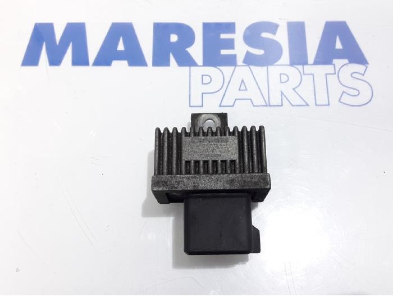 Renault - Master - Glow plug relay