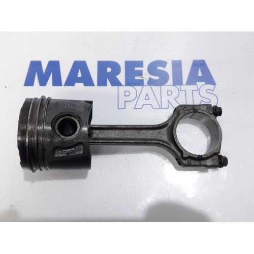 Fiat - Doblo - Piston