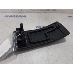 Renault - Megane - Armrest