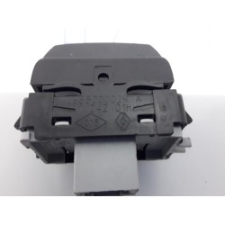 Renault - Megane - Cruise control switch