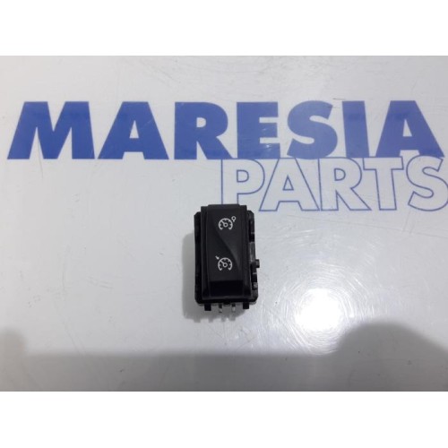 Renault - Megane - Cruise control switch