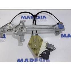 Renault - Megane - Rear door window mechanism 4-door, right