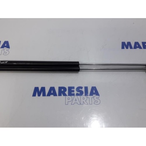 Peugeot - 308 - Set of tailgate gas struts