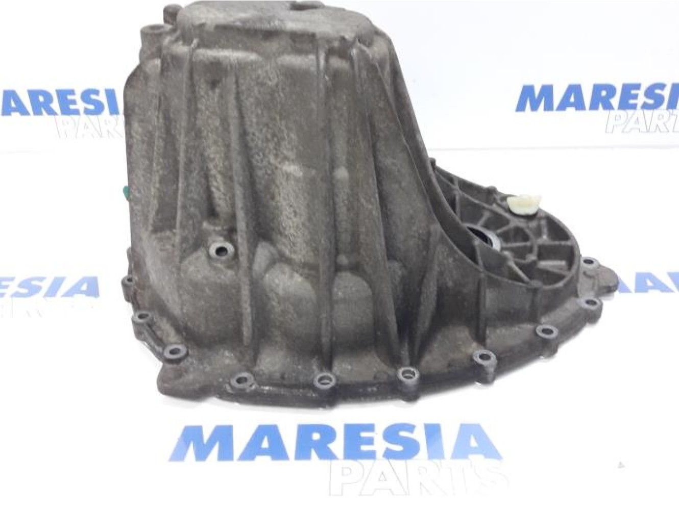 Renault - Megane - Gearbox casing