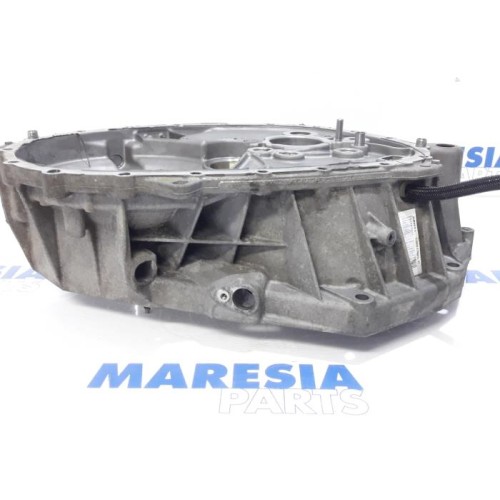 Renault - Megane - Gearbox casing