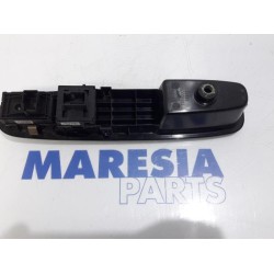 Fiat - Punto Evo - Multi-functional window switch