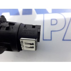 Peugeot - 207 - AUX / USB connection