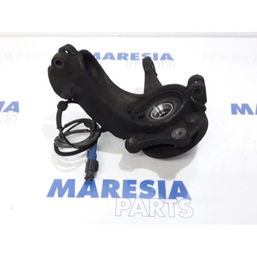 Peugeot - 207 - Knuckle, front right
