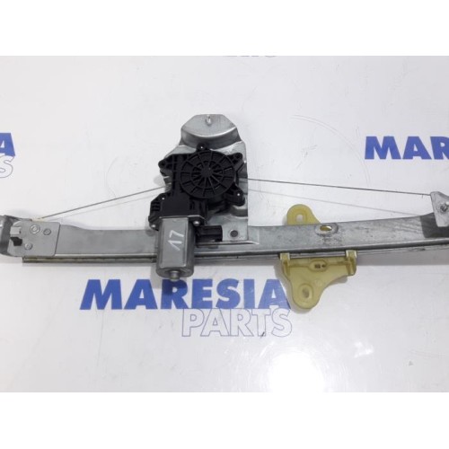 Renault - Clio - Window mechanism 4-door, front left