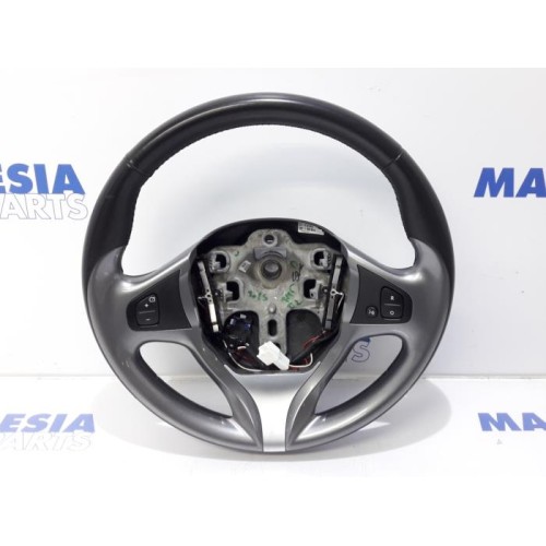 Renault - Clio - Steering wheel