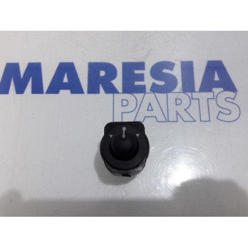 Fiat - Panda - Mirror switch
