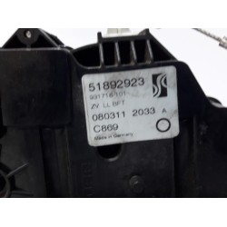 Fiat - Punto Evo - Front door lock mechanism 4-door, right