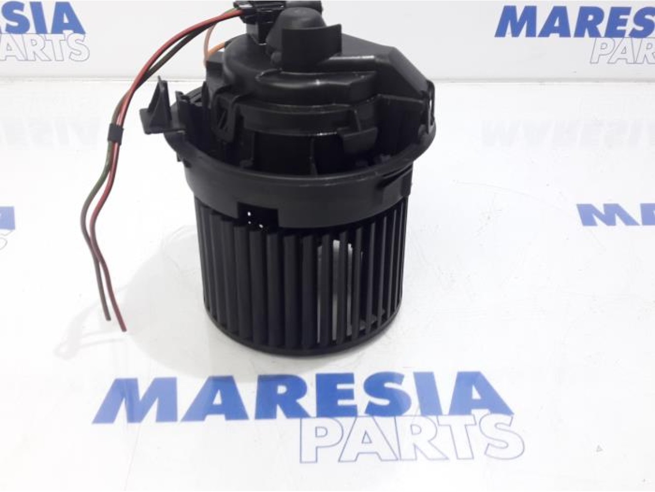 Renault - Clio - Heating and ventilation fan motor