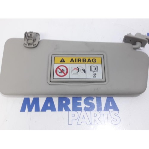 Renault - Clio - Sun visor