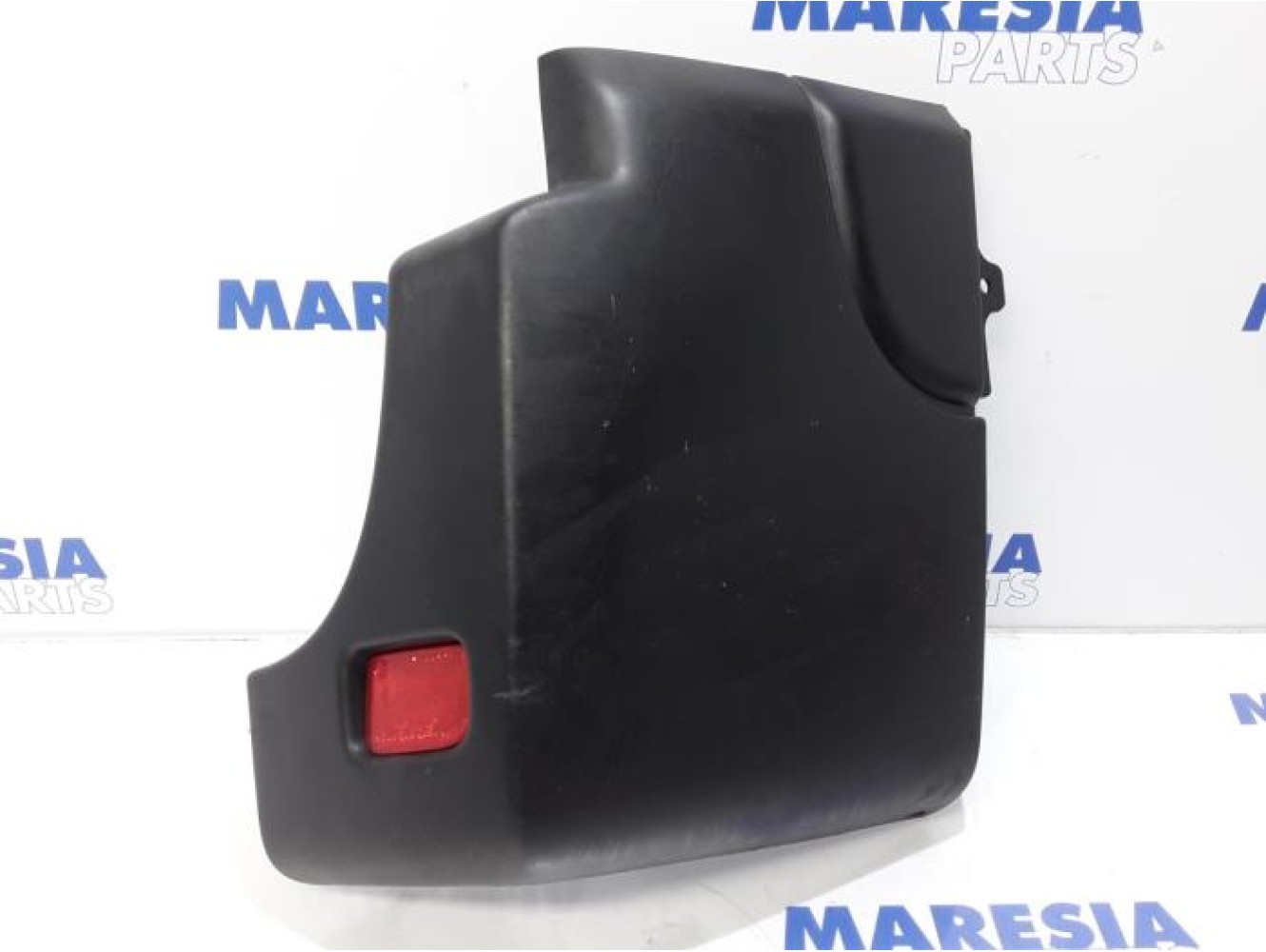 Renault - Master - Rear bumper component, right