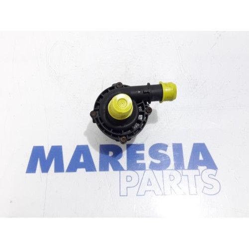 Renault - Master - Water pump