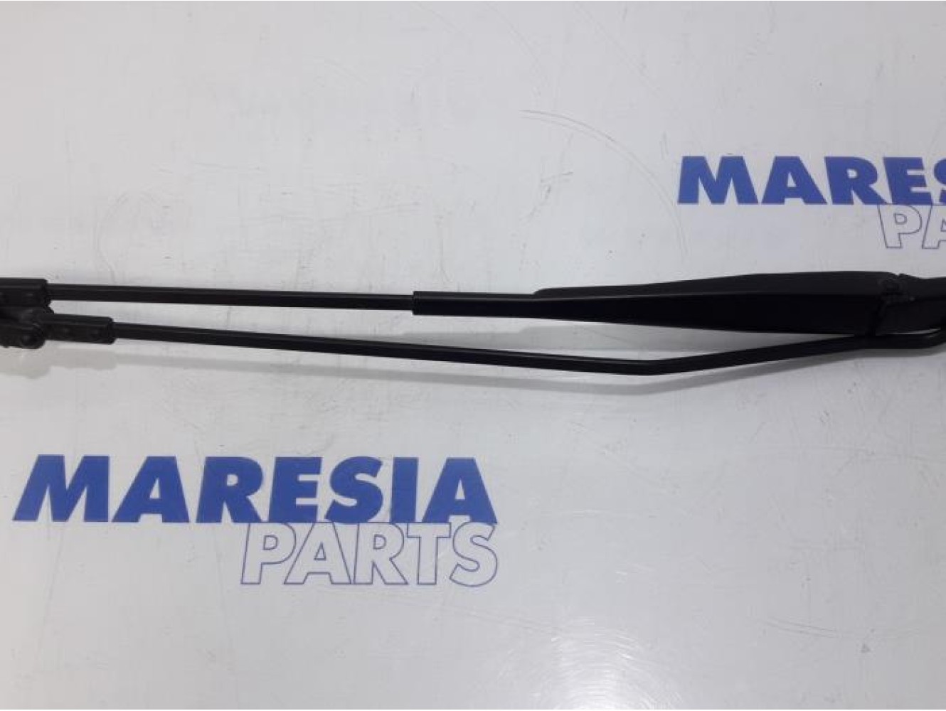 Citroen - C1 - Front wiper arm