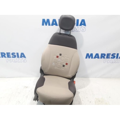 Fiat - Panda - Seat, right
