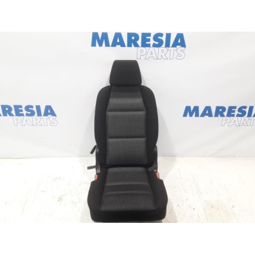 Peugeot - 307 - Rear seat