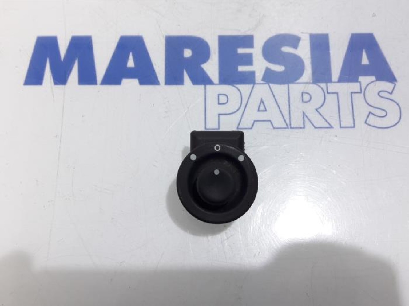 Renault - Master - Mirror switch