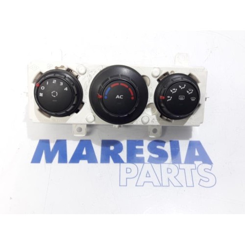 Renault - Master - Panneau de commandes chauffage