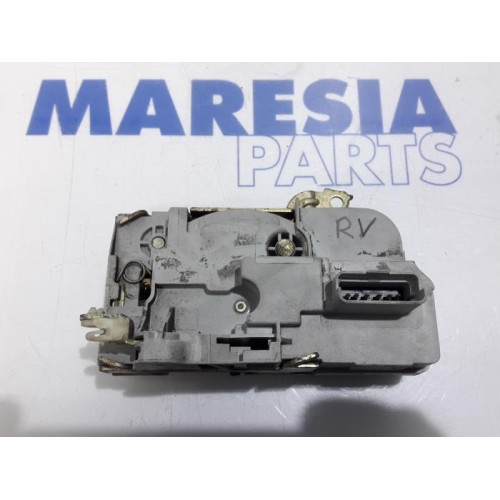 Citroen - C5 - Front door lock mechanism 4-door, right