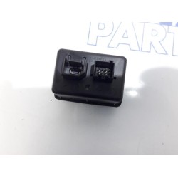 Fiat - Punto - AUX/USB aansluiting