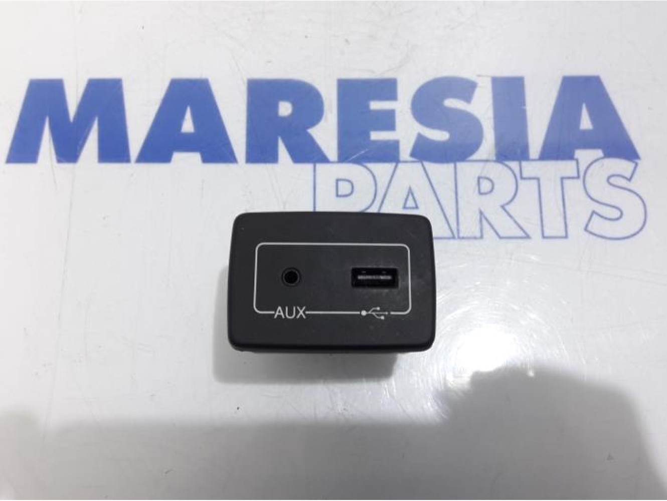 Fiat - Punto - AUX/USB aansluiting