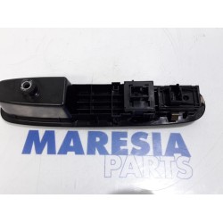 Fiat - Punto Evo - Multi-functional window switch