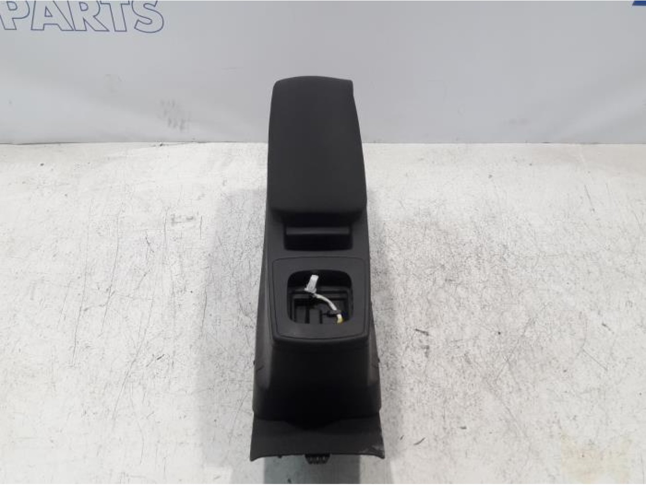 Renault - Scenic - Armrest