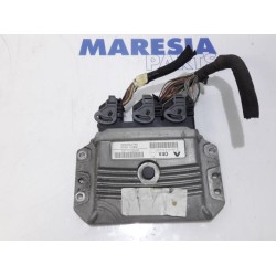 Renault - Scenic - Engine management computer
