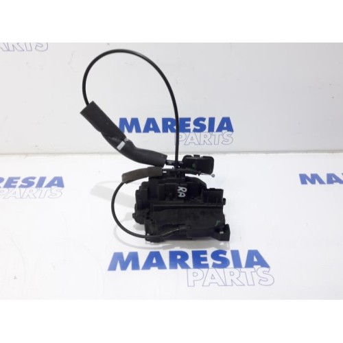 Renault - Scenic - Rear door mechanism 4-door, right