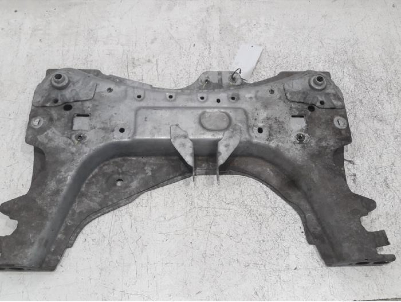 Renault - Clio - Subframe